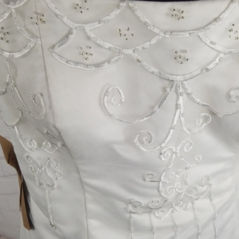 Light In The Box Formal Wedding Dress - Picture 2 of 12
